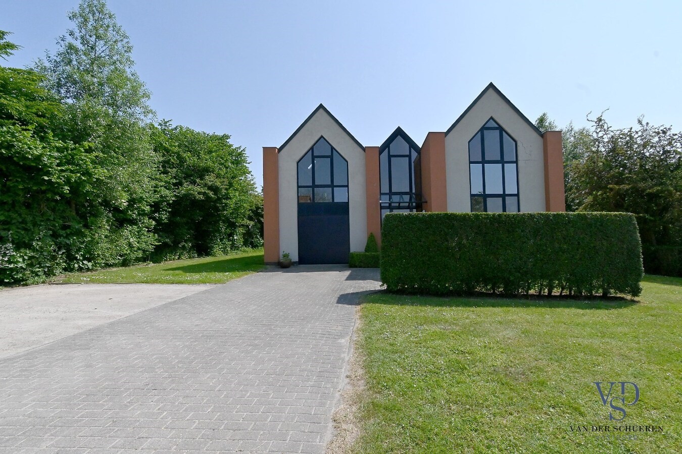 Uitzonderlijke eigendom in uitzonderlijke omgeving. 