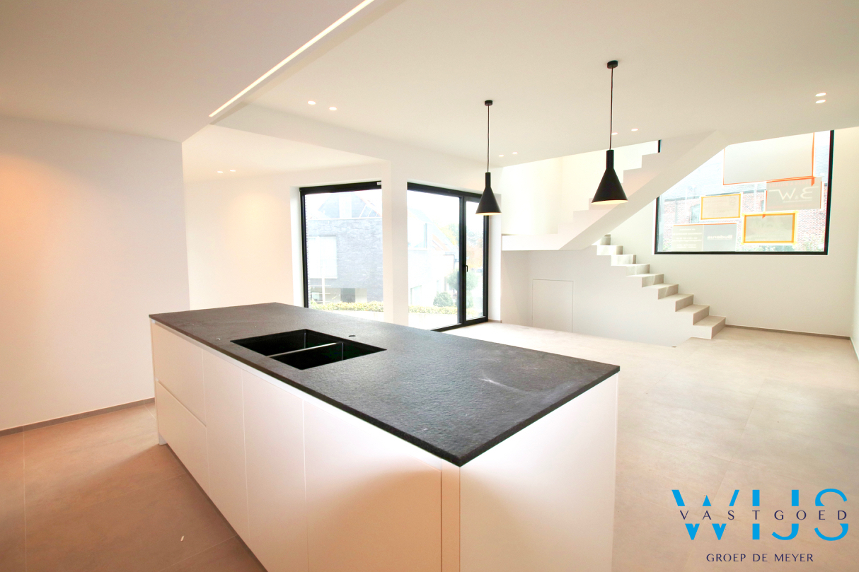 FENOMENAAL appartement met hoge afwerking te KLUIZEN ! 