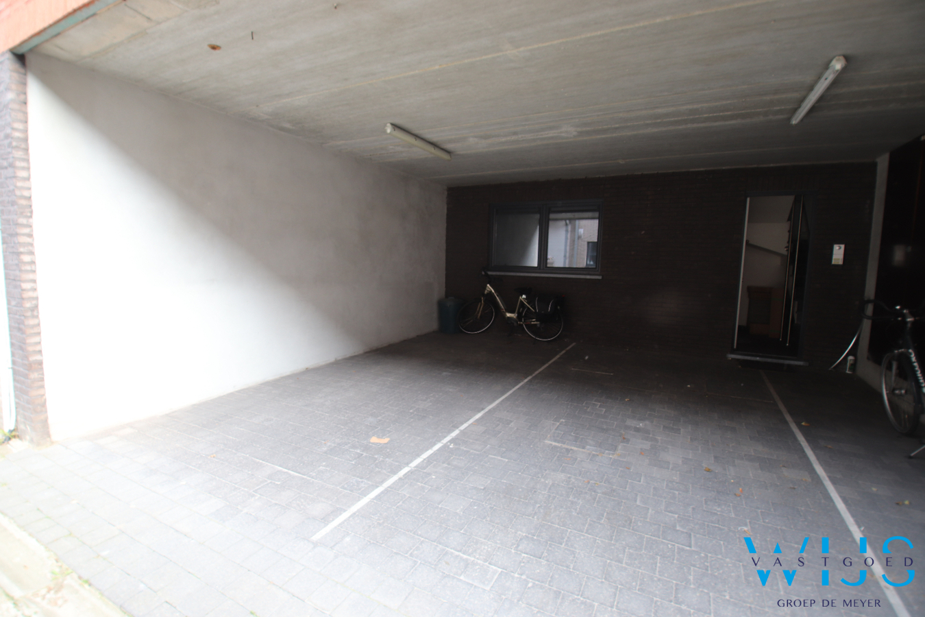 Tweeslaapkamerappartement  MET staanplaats te Zelzate! 