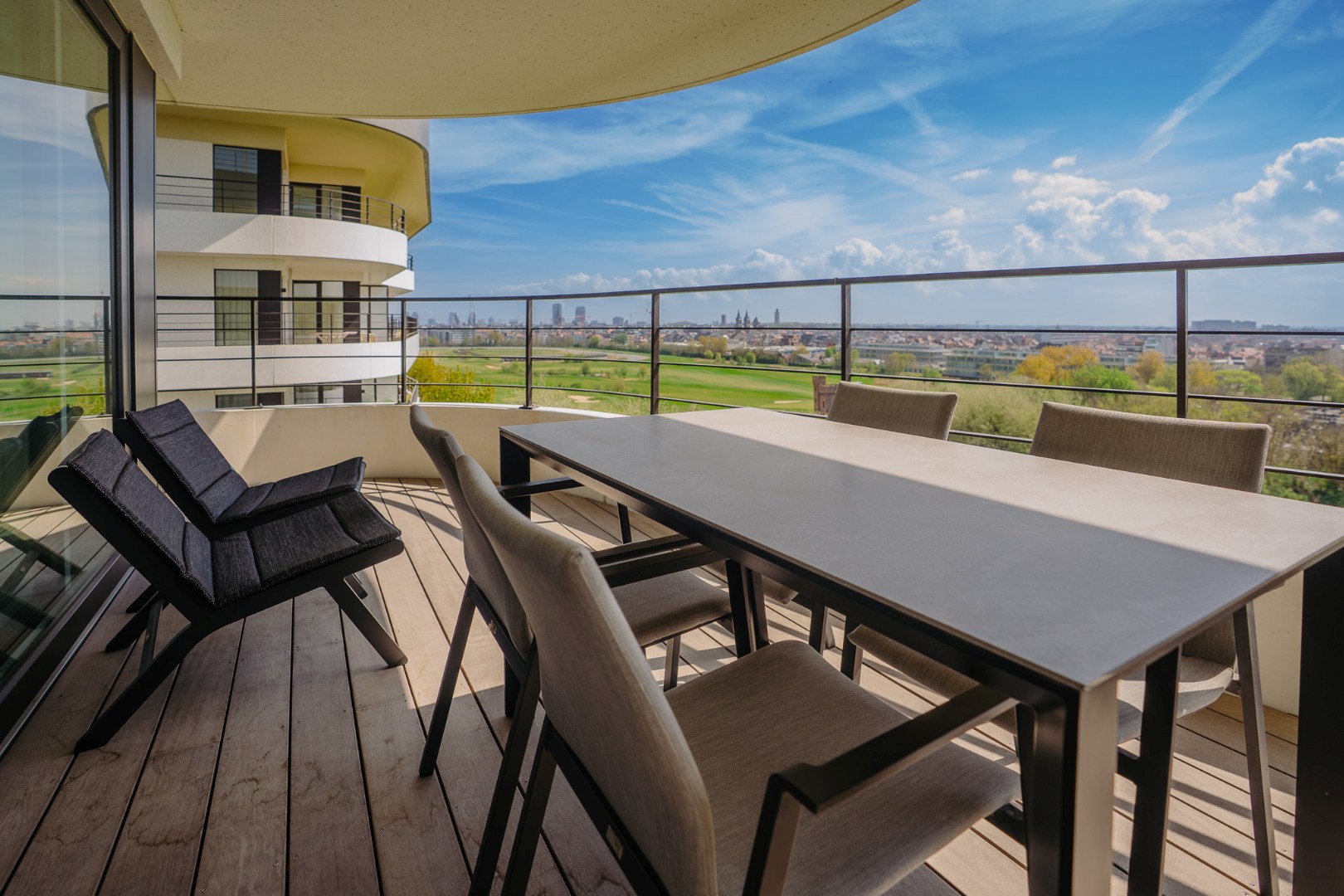 HIGH END 3 SLPK APP - TERRAS - ZICHT OP GOLF 