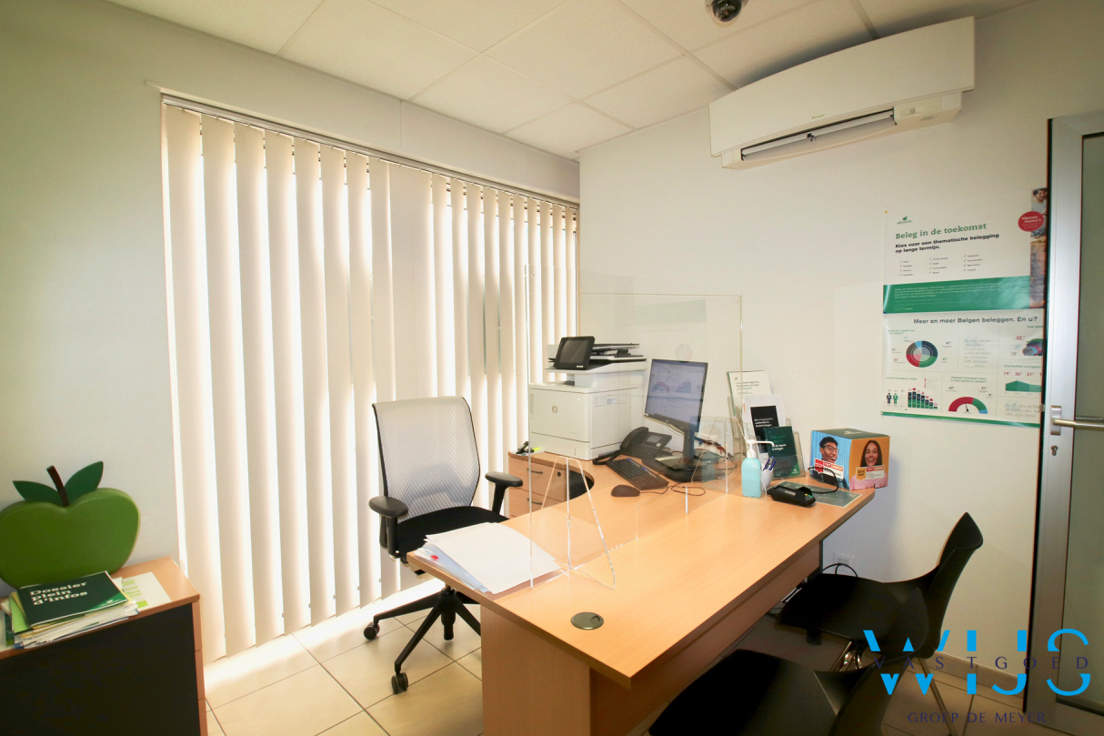 Zeer goed gelegen kantoor te CENTRUM ERTVELDE ! 