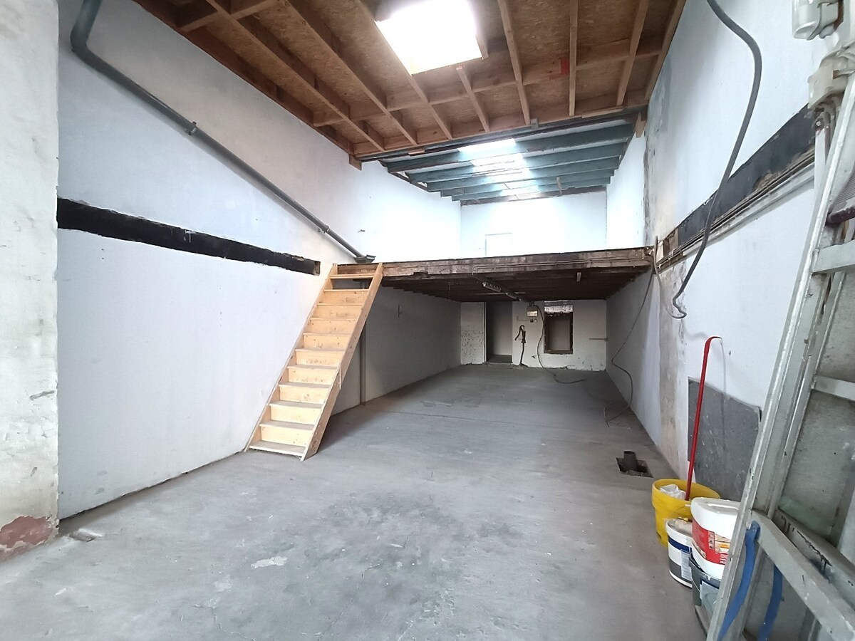 Opslagplaats/bouwgrond van 106 m² in het centrum van Heist 