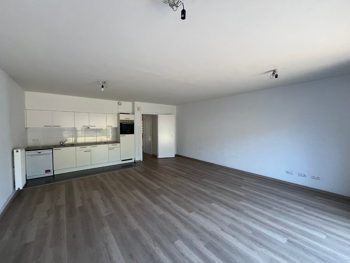Centrumwoning met tuin, terras én ondergrondse parkeerplaats. 