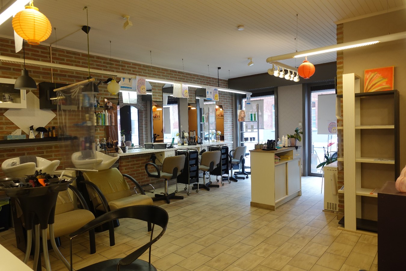 Ruime woning met handelsruimte in centrum 