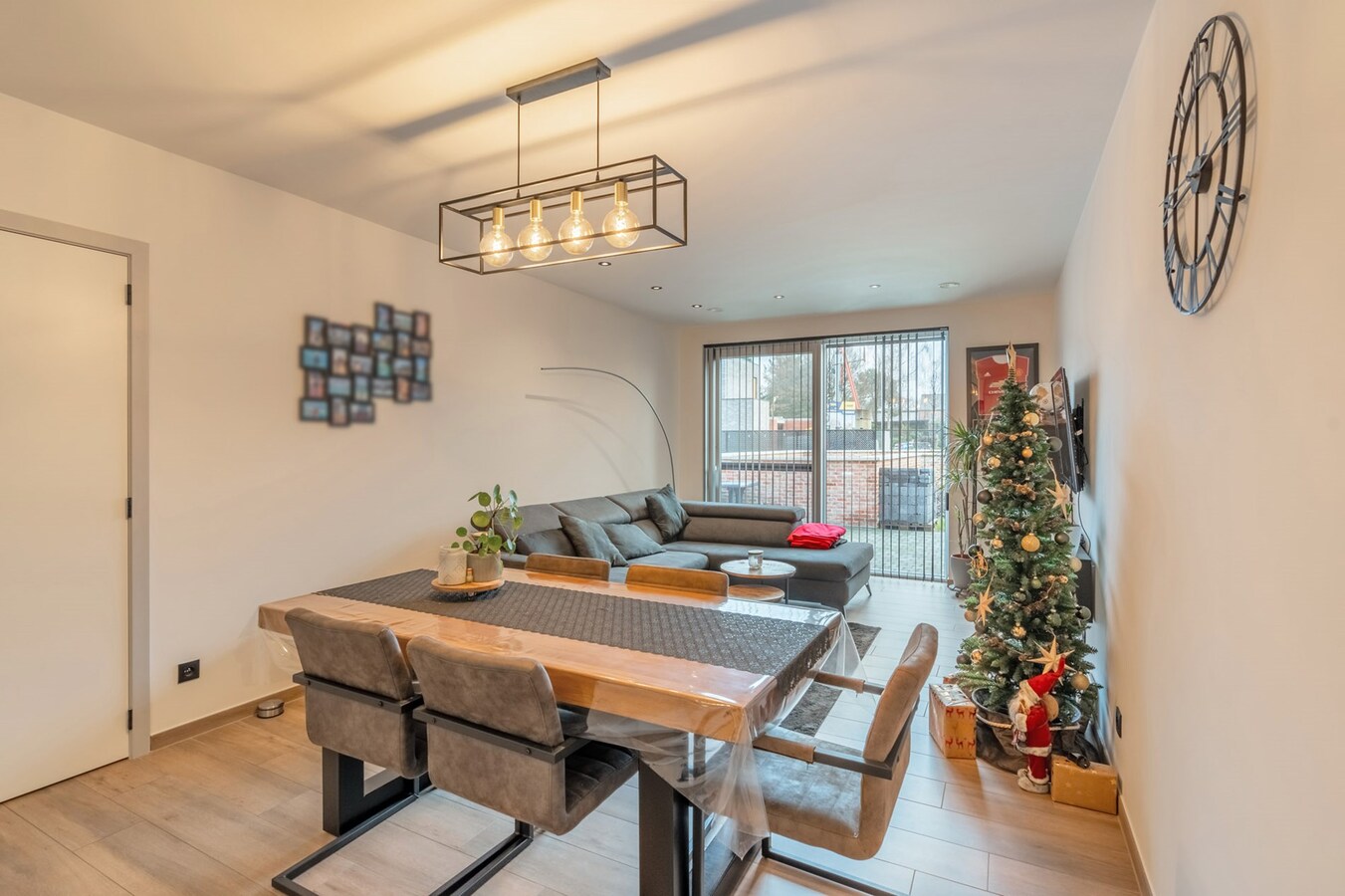 Mooi gelijkvloersappartement met 2 slaapkamers. 