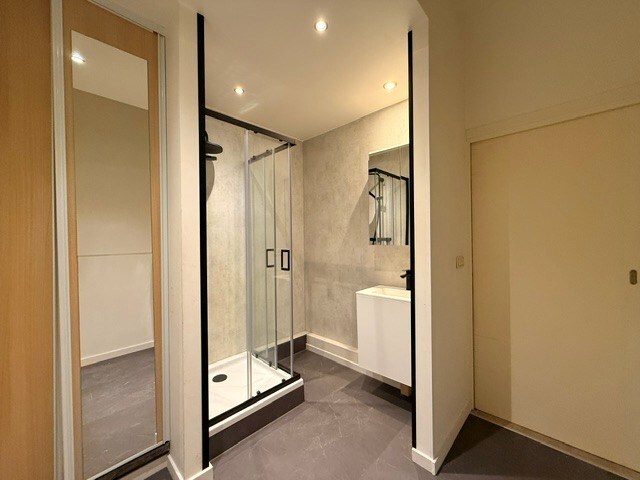 Hedendaags, gelijkvloers appartement in het centrum van Maaseik! 