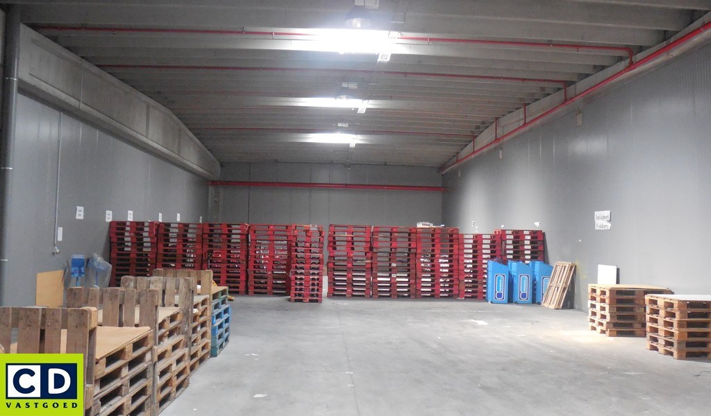 Opslagruimtes te huur langs de Gentse Steenweg in Lokeren