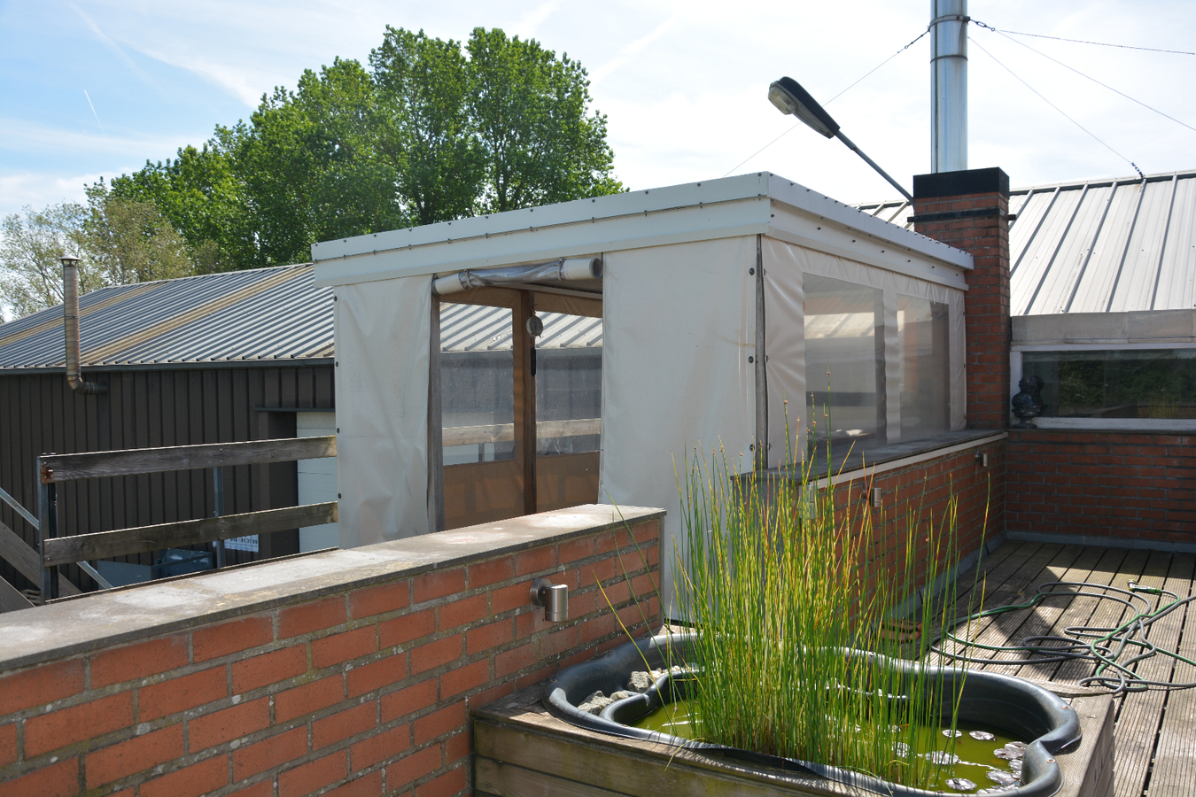 Unieke vastgoedaanbieding aan op- en afrit E40 Jabbeke 