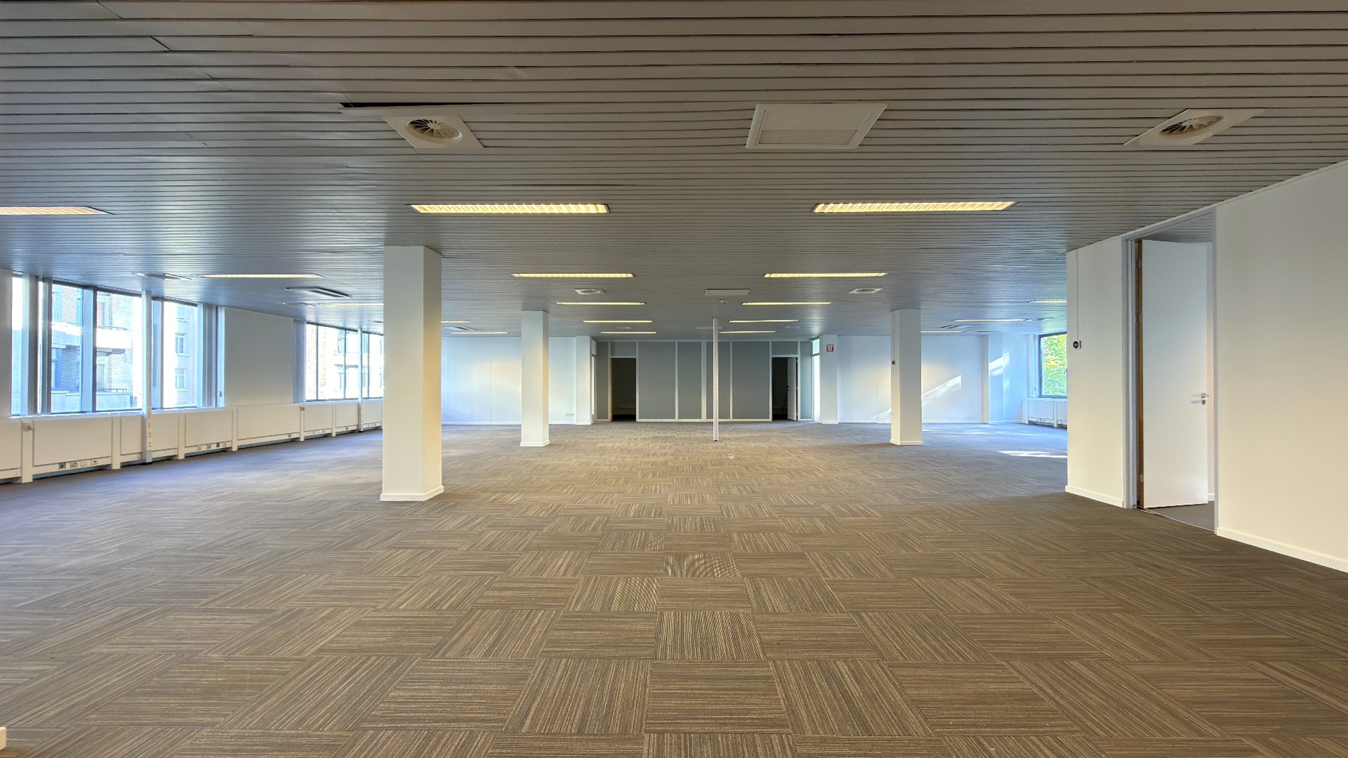 Commodity House in Berchem: kantoren te huur