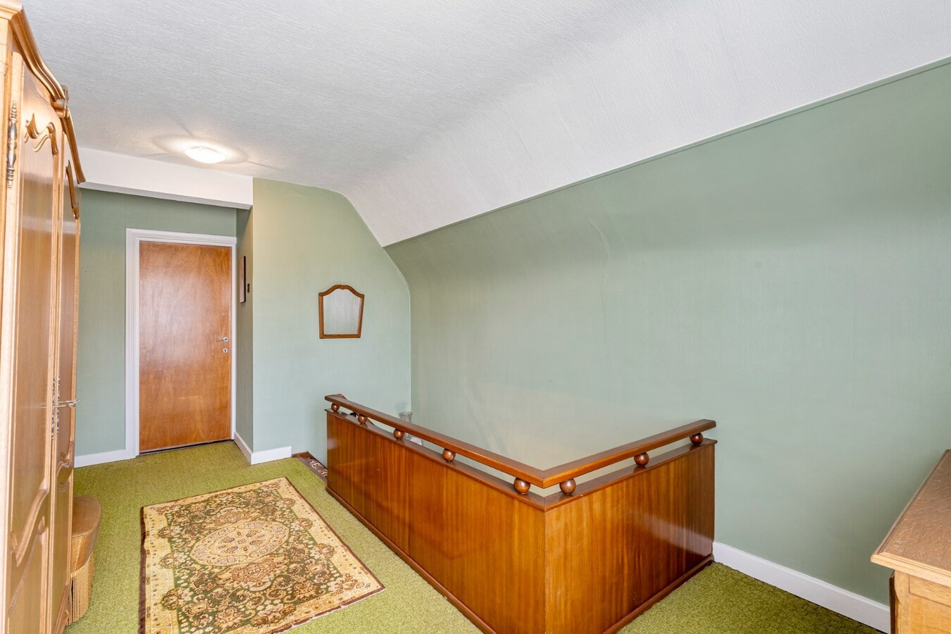 Halfvrijstaande gezinswoning op een ruim perceel van 13a80ca op wandelafstand van het centrum van Opoeteren! 