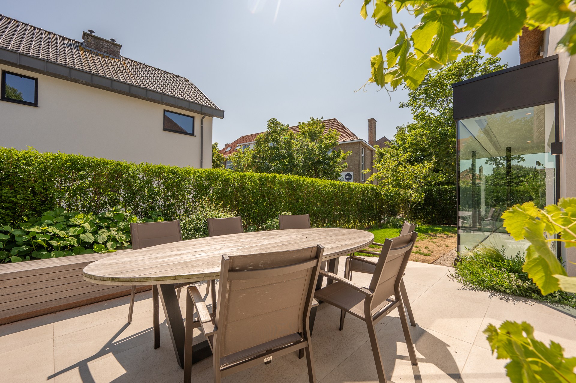 Villa neuve clé en main dans un emplacement de choix calme près du Zegemeer et à distance de marche du centre. 
