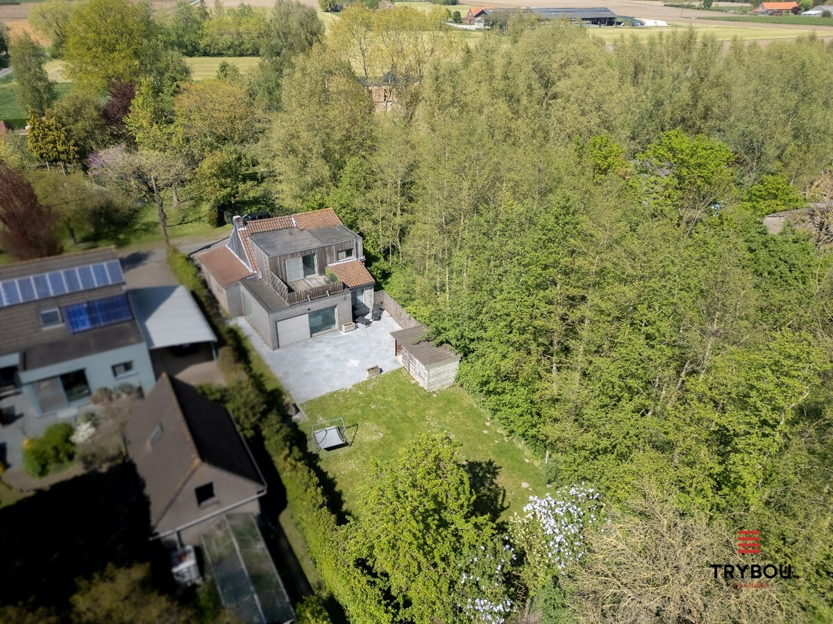 Alleenstaande woning met 4 slaapkamers in Merkem! 