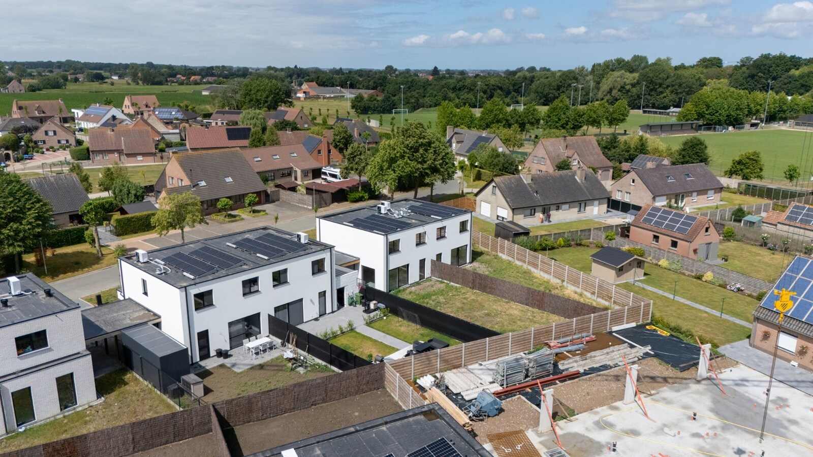 Halfopen nieuwbouwwoning met 3 slaapkamers te Koekelare 