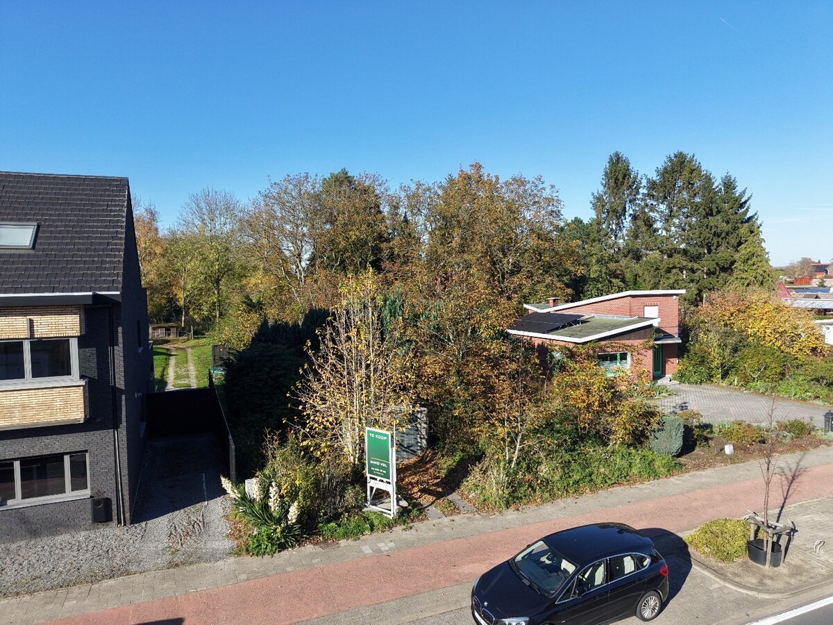 Mooie bouwgrond van 1.126 m² met west-oriëntatie 