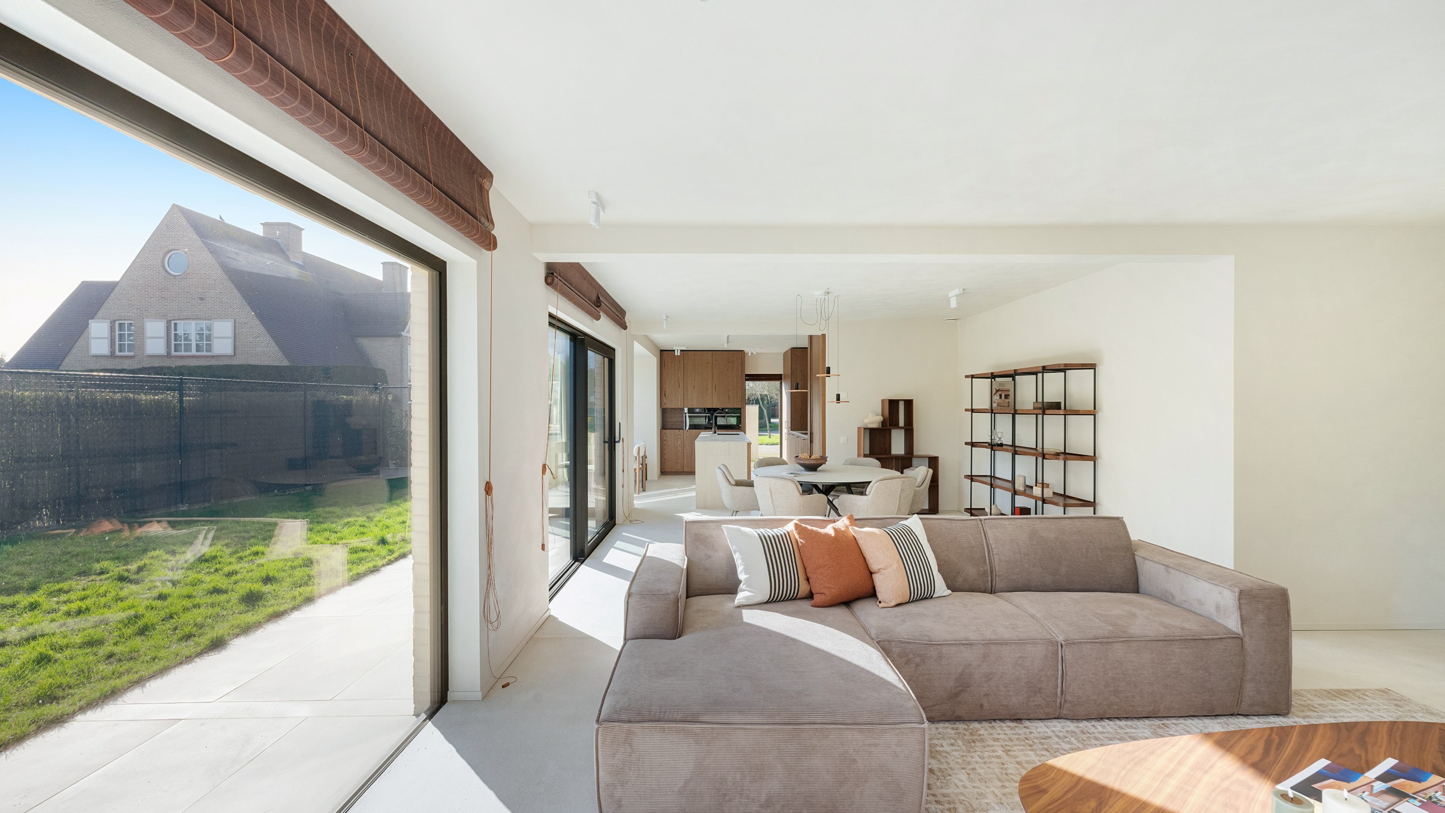 Villa de luxe rénovée dans un quartier résidentiel. 