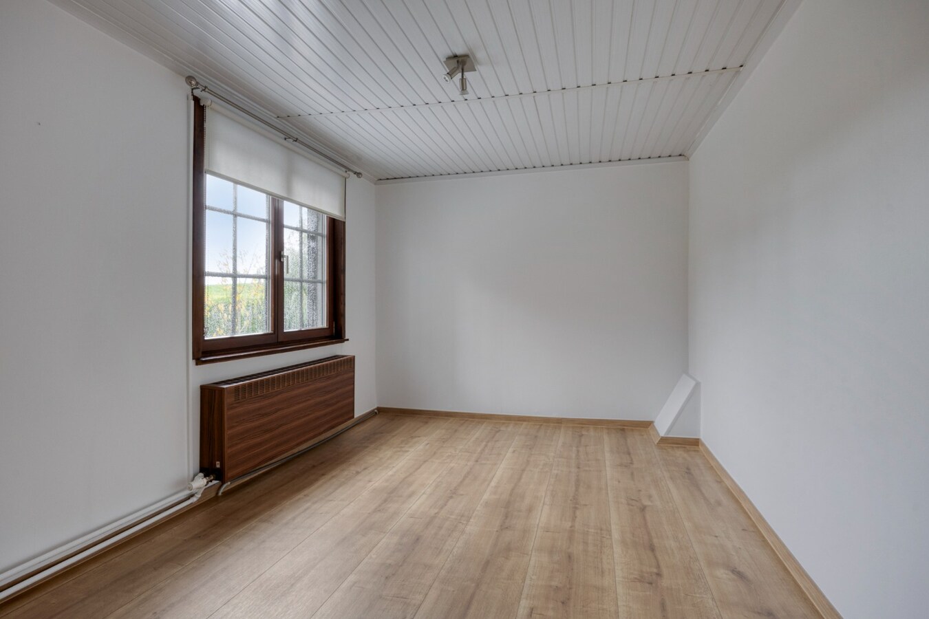 Open bebouwing met 3 slaapkamers in landelijke omgeving 