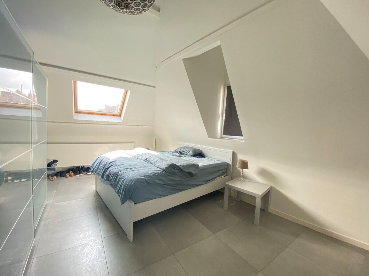 Appartement meublé avec terrasse en bord de Quai ! 