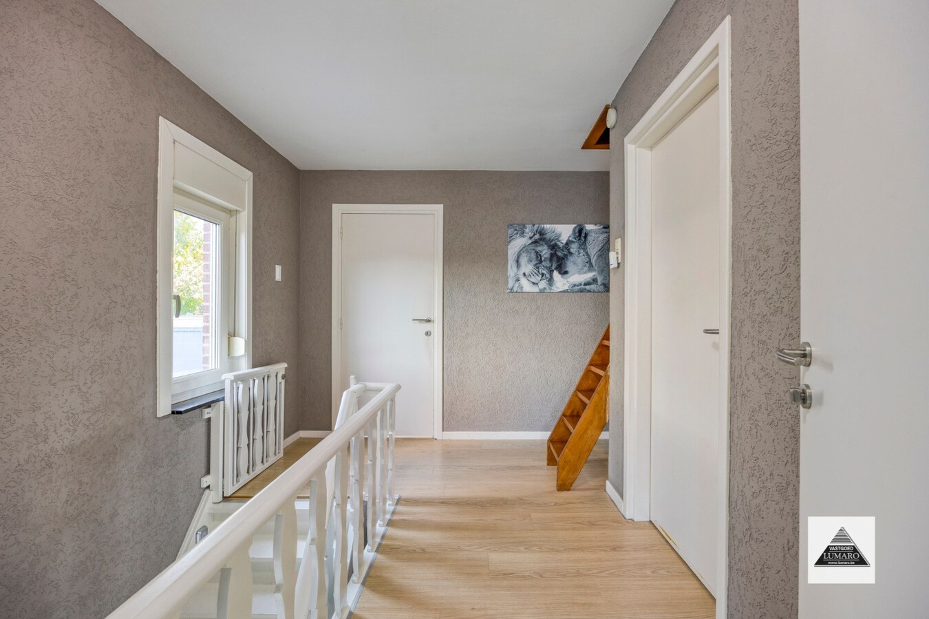 Gezinswoning met 5 slaapkamers, zonnepanelen 