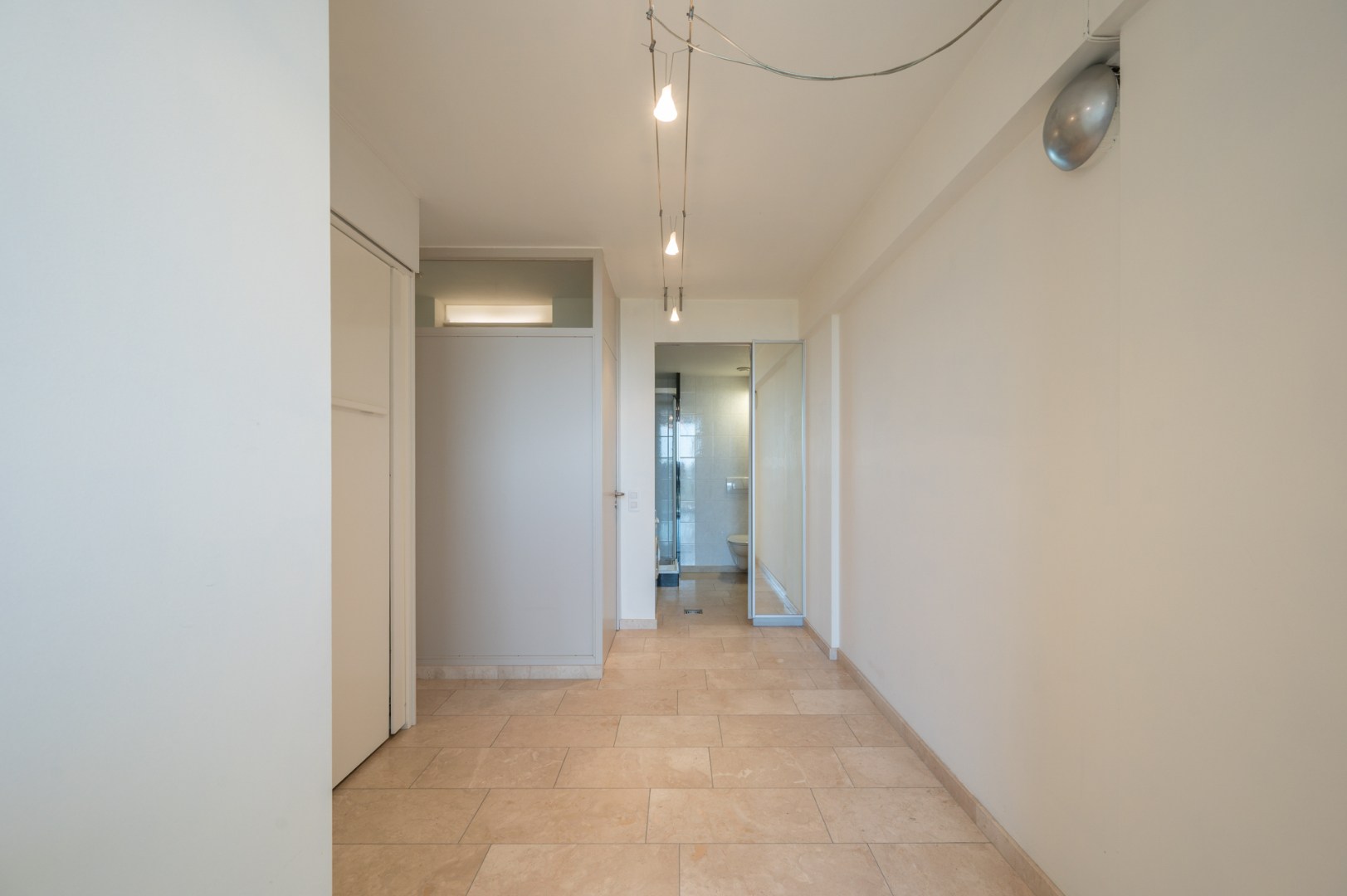 Ruim appartement met FRONTAAL ZEEZICHT 