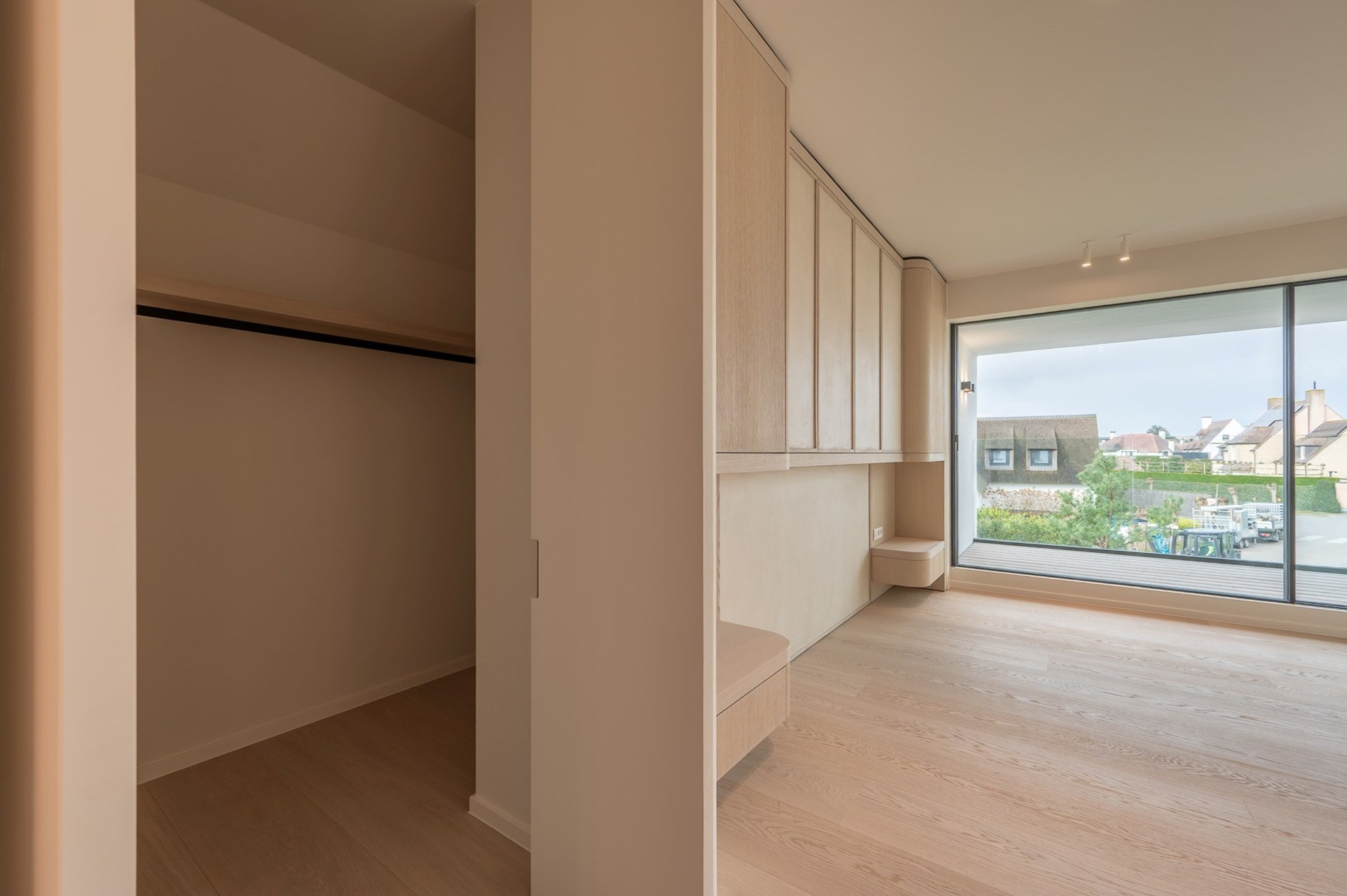 Luxueuze volledig afgewerkte nieuwbouwvilla gelegen aan de rand van het Zoute. 