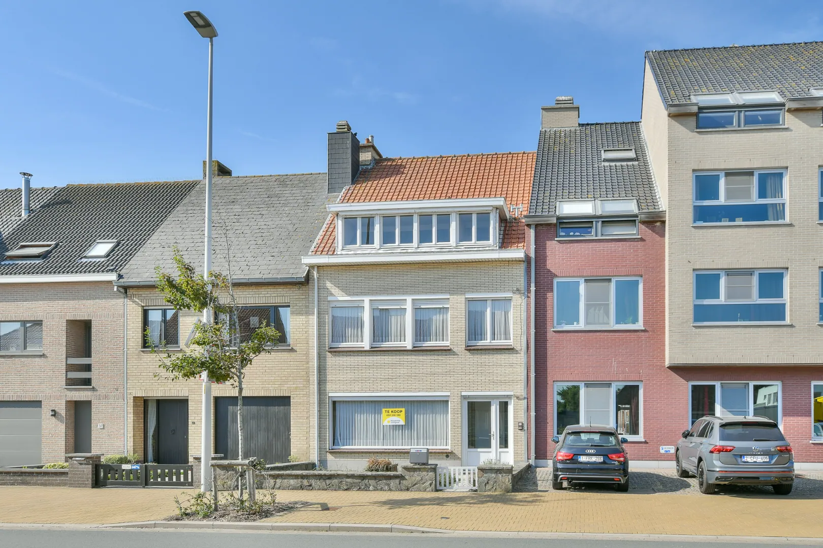 Ruime woning op 200 m van de zee met zonnige tuin en 7 slaapkamers