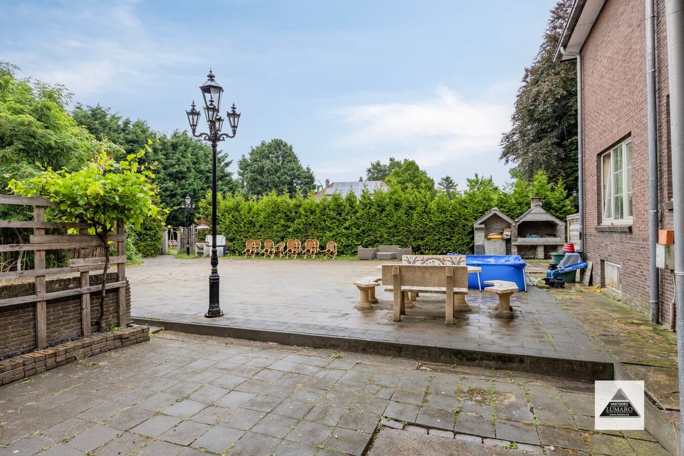 Villa / praktijk / BenB/ kamerwonen /... - Koolmijnlaan 11, Houthalen - perceel 2.700 m². 