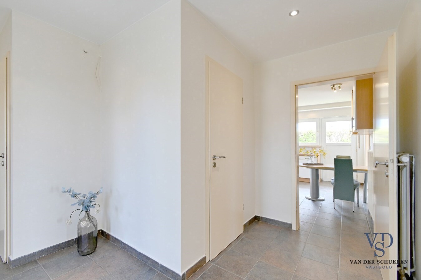 Bungalowwoning met afzonderlijke garage 