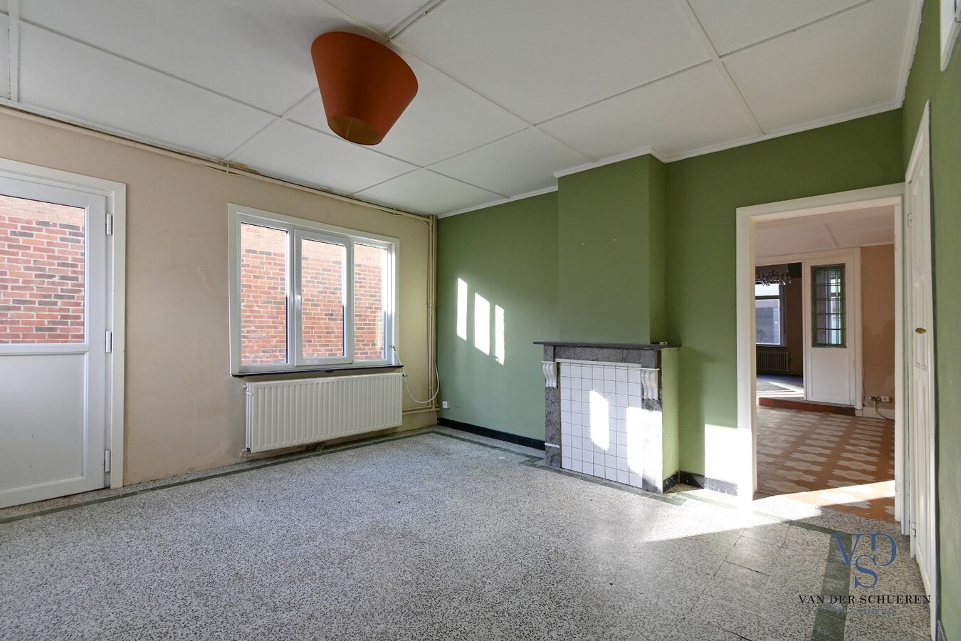 Ruime woning met tuin in centrum Eine ! 