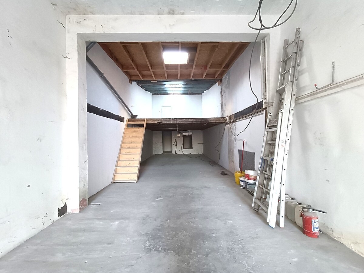 Opslagplaats/bouwgrond van 106 m² in het centrum van Heist 