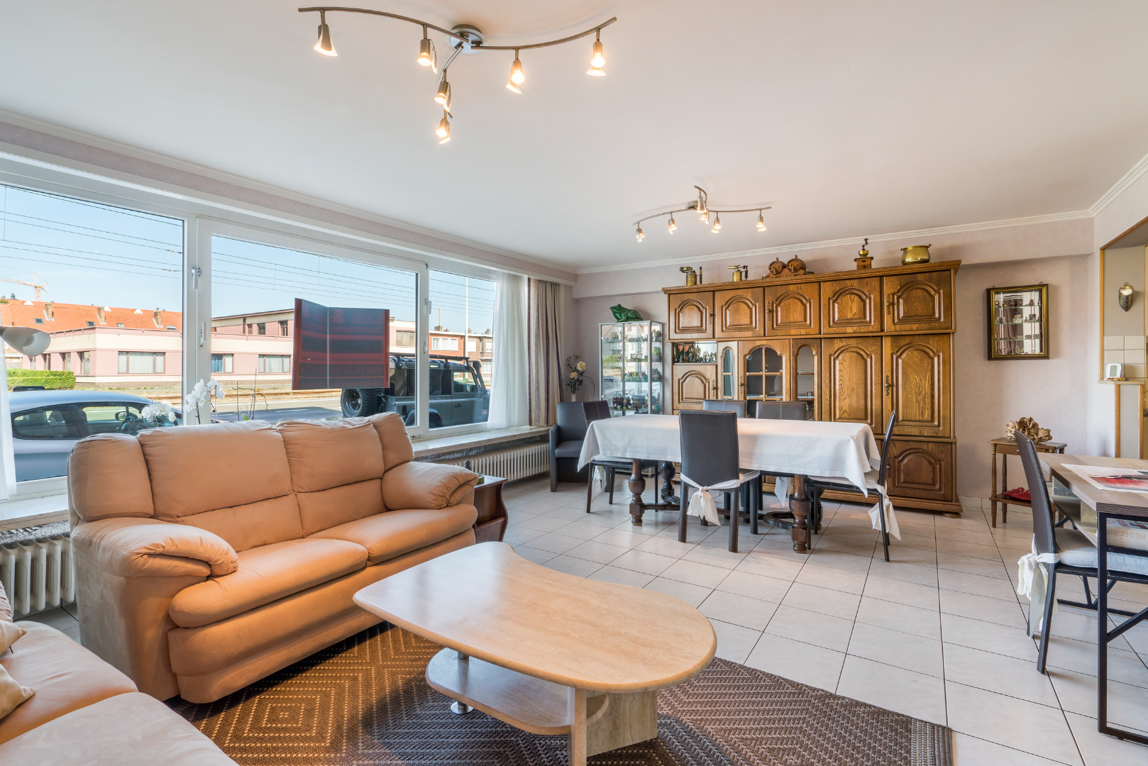 mooi onderhouden 2 slaapkamer appartement 