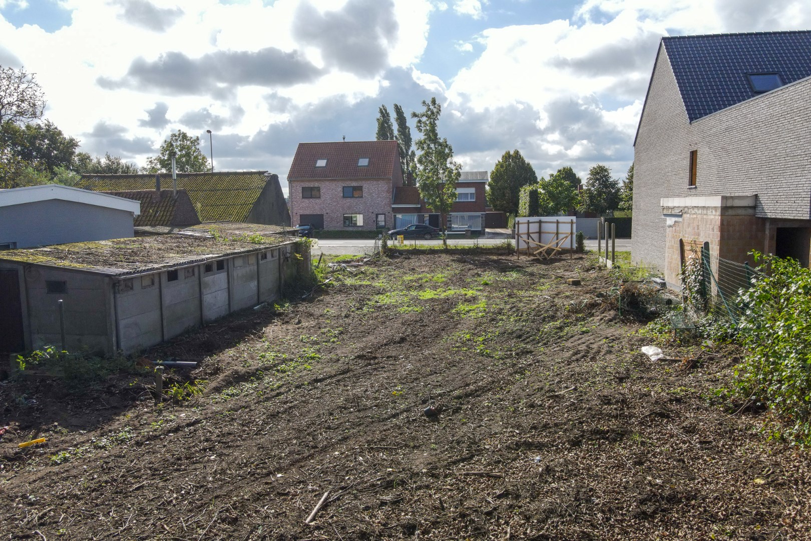 Exclusieve villa met handelsruimte op centrale ligging nabij natuurdomein de Hoge Dijken 