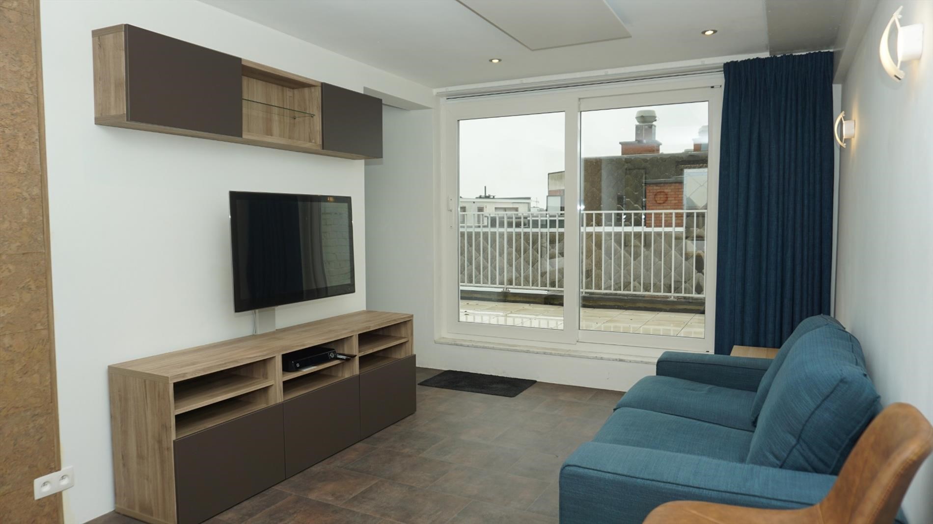 MODERN GEMEUBELD APPARTEMENT 1 SLPK. MET PRACHTIGE TERRASSEN 