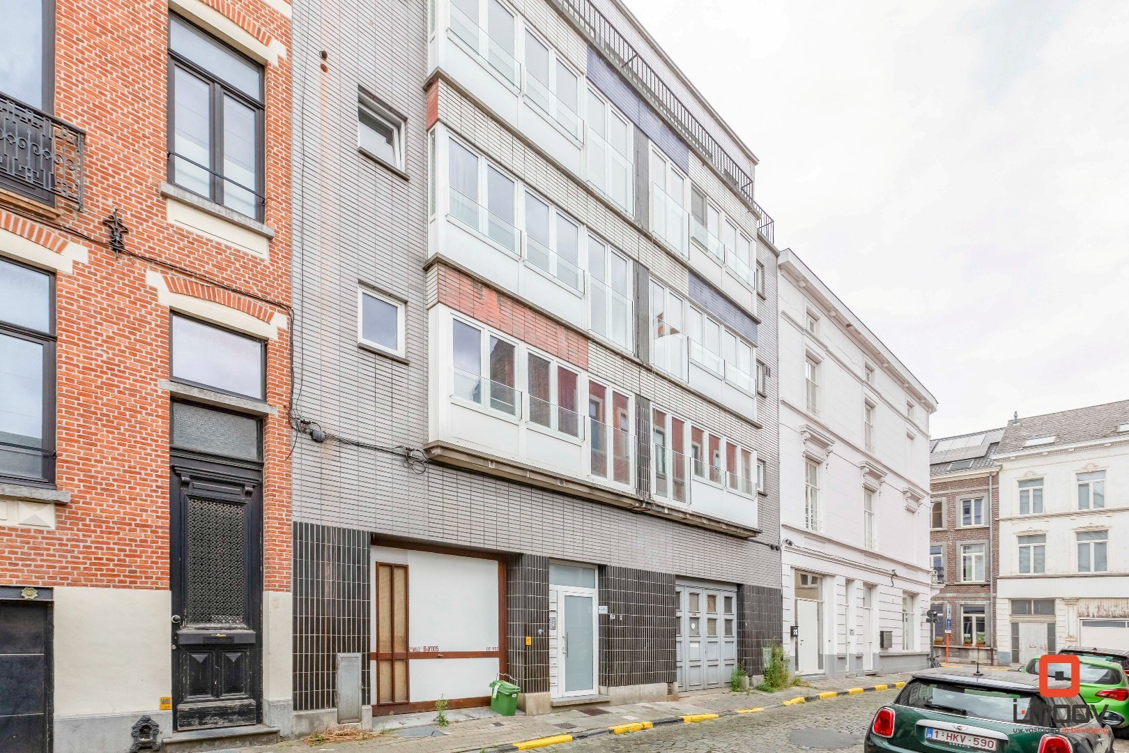 Instapklaar appartement met twee slaapkamers en terras in hartje Gent 