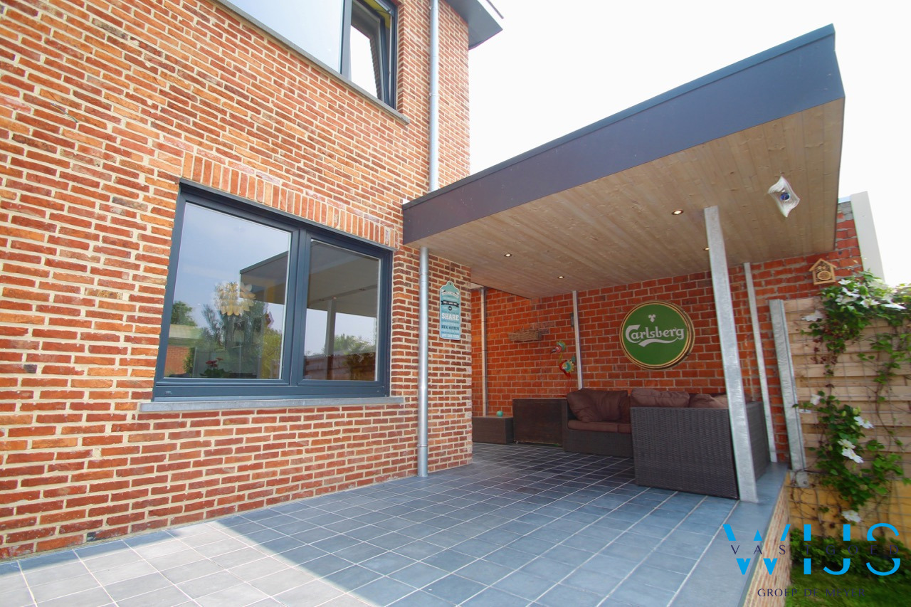 Unieke ruime gerenoveerde woning  ! 