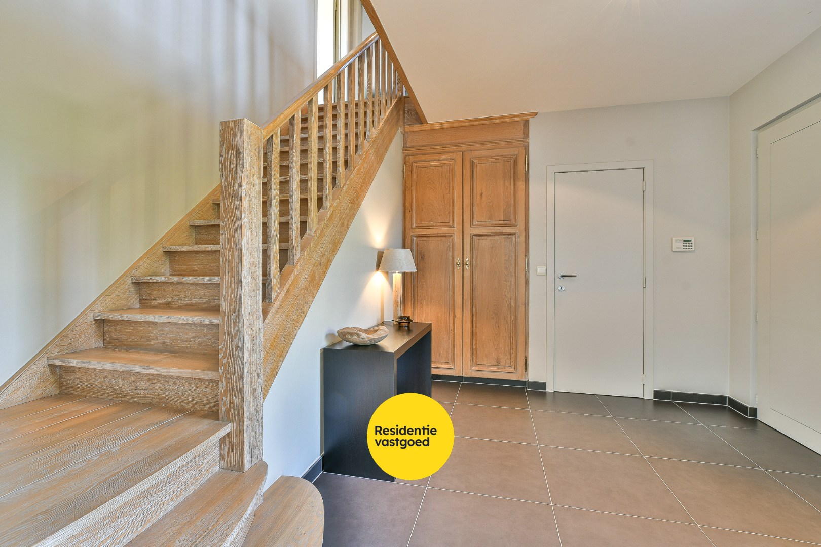 Prachtige villa in rustige woonwijk te De Haan - Klemskerke te koop! 