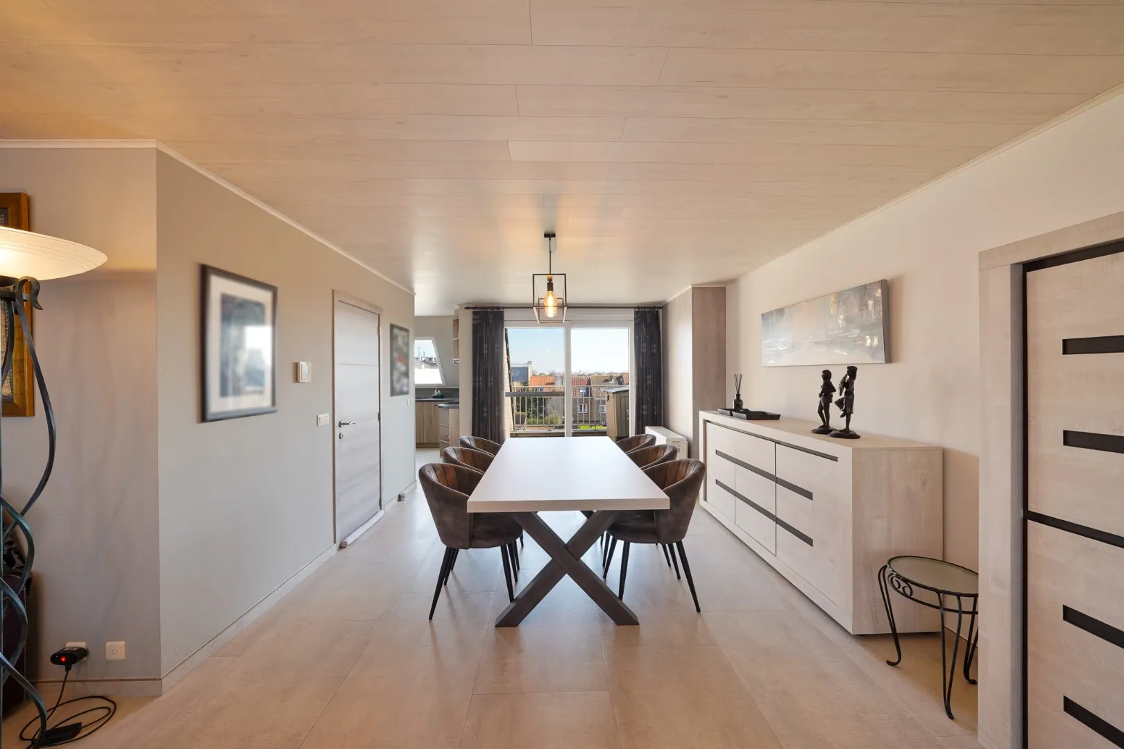 Perfect onderhouden duplex met 3 slaapkamers en zonnig terras