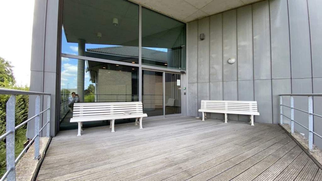 Flexibel in te delen kantoren te huur nabij R8 in Kortrijk