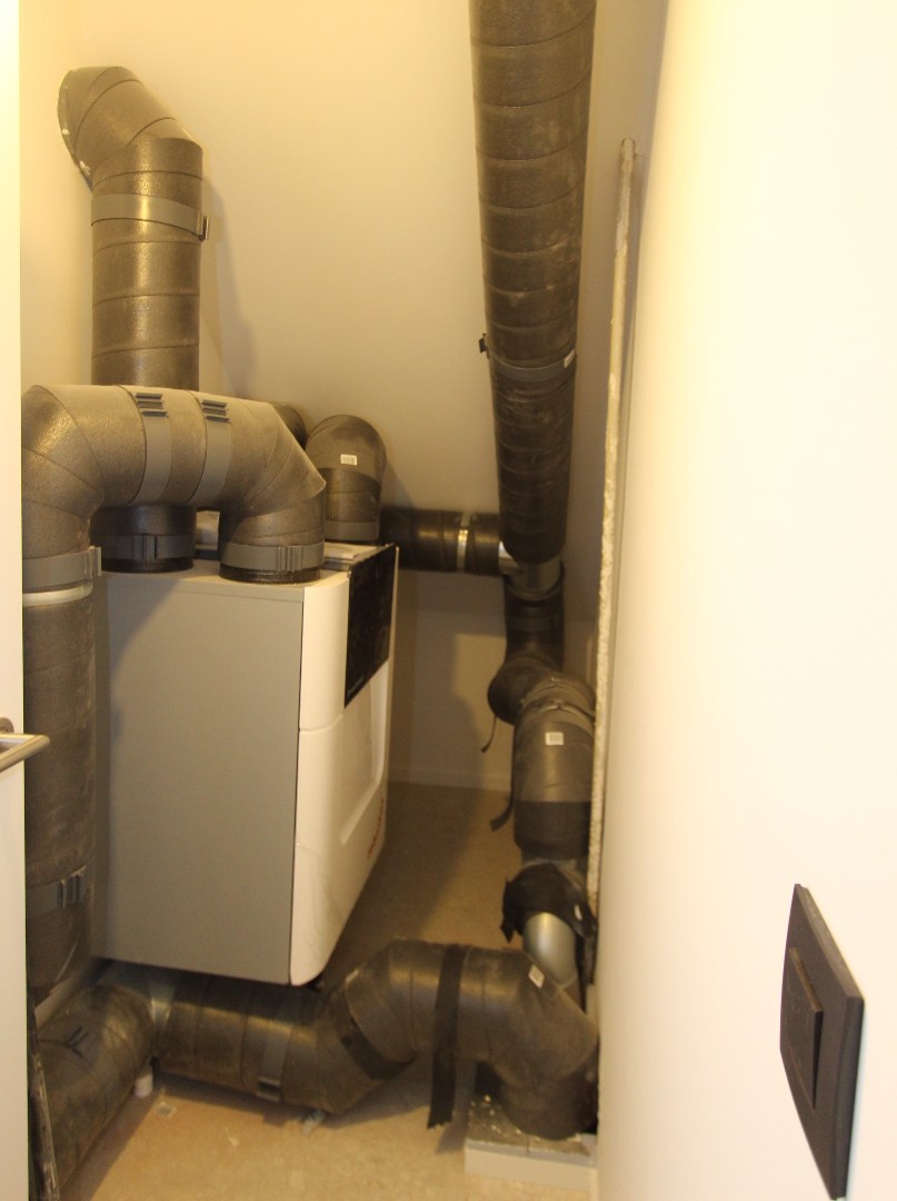 PRACHTIG AFGEWERKTE WONING (2020) 