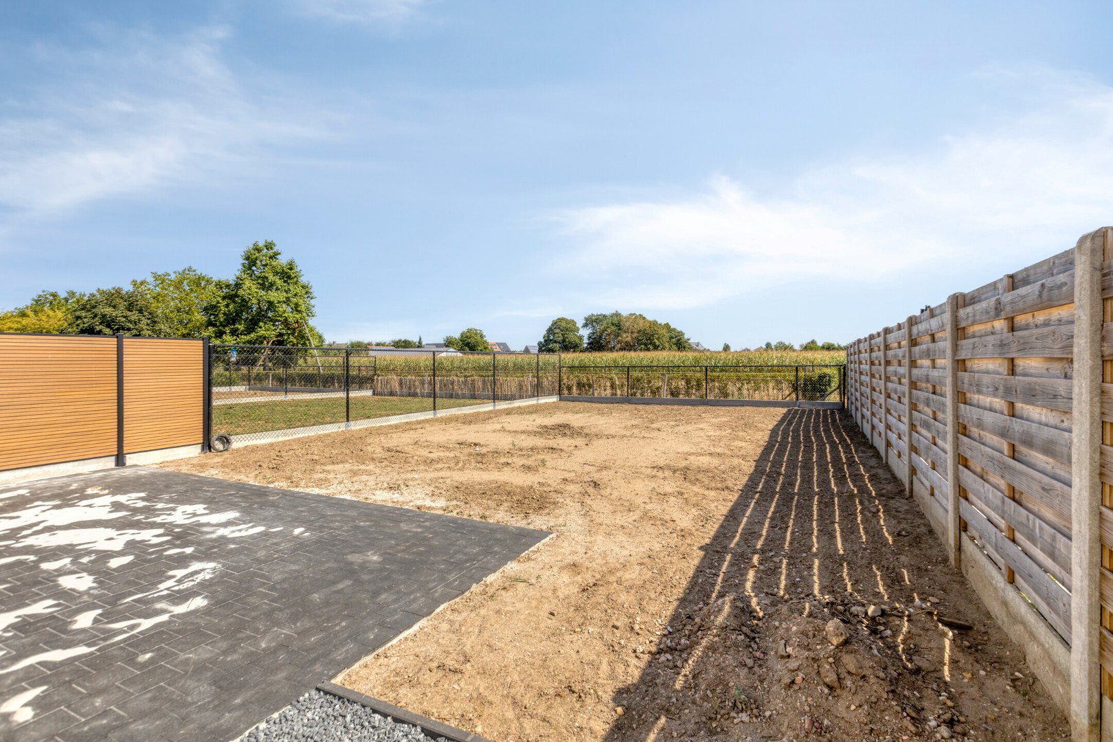 Nieuwbouw-woning in landelijke stijl met 3 slpk op 3 a 82 ca. 