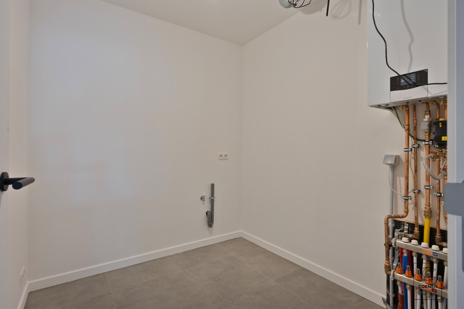 Prachtig, volledig gerenoveerde woning met 3 slaapkamers op een toplocatie te Turnhout! 