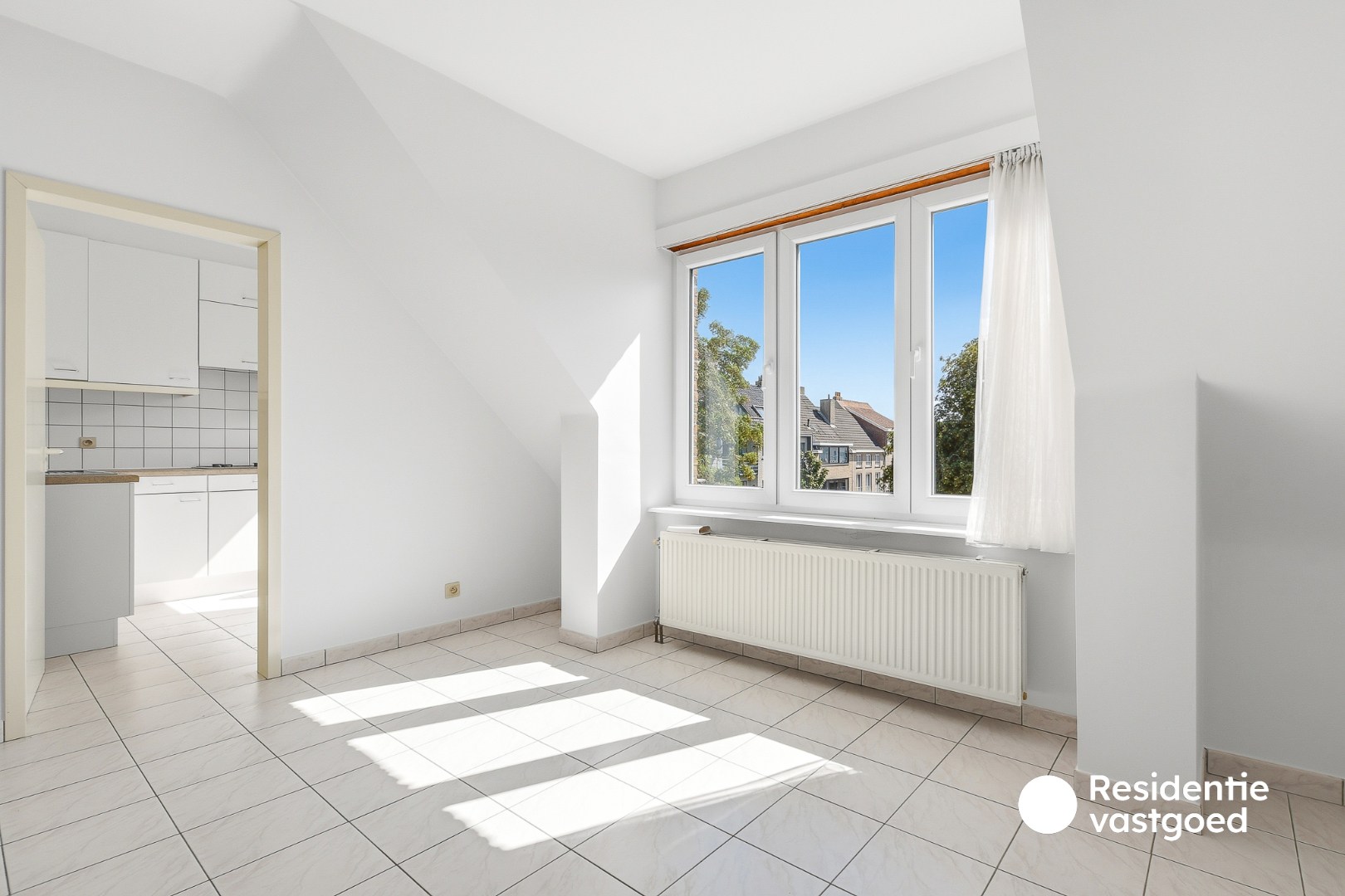 Instapklaar 2-slaapkamerappartement met garage in Blankenberge 