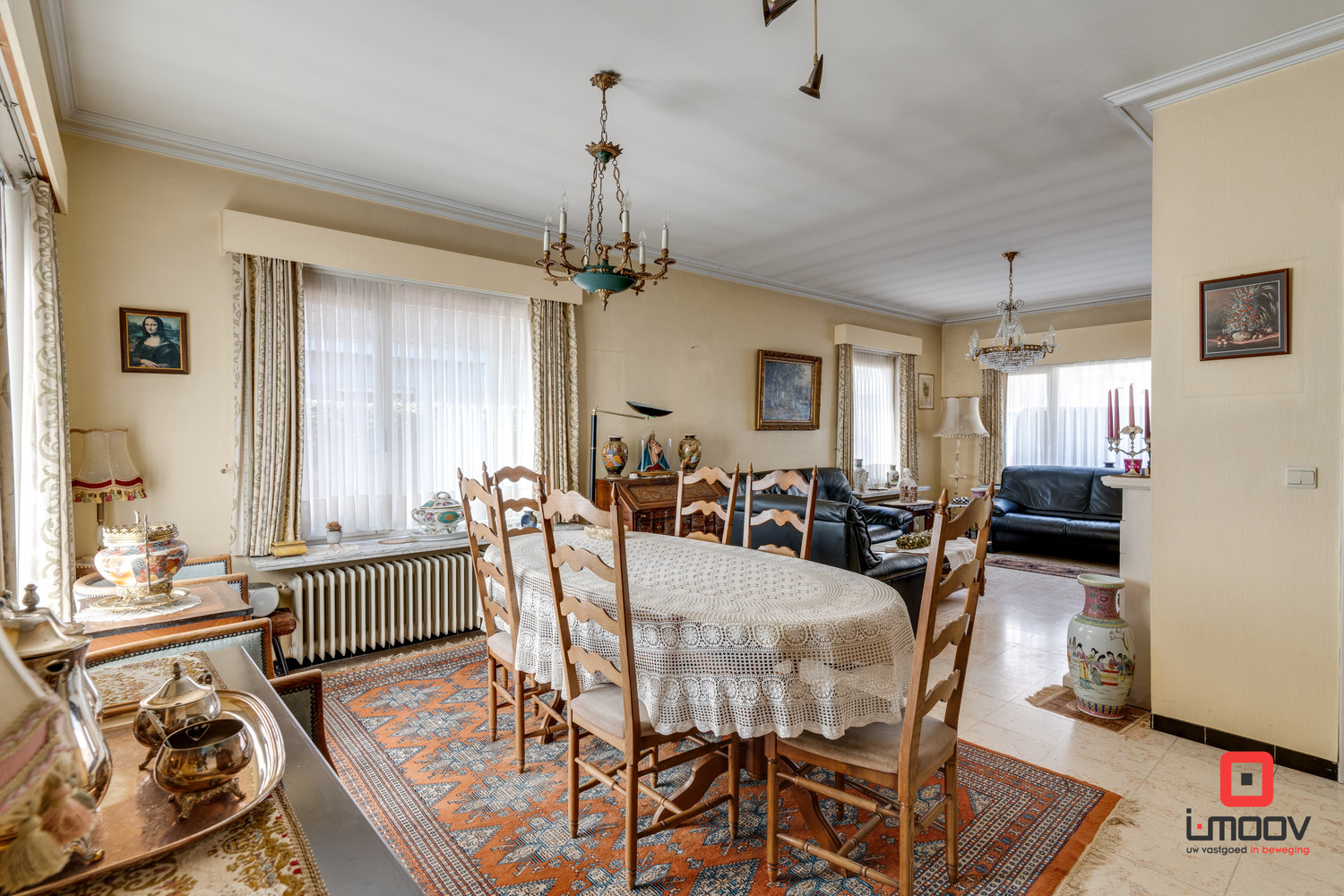 Halfopen bebouwing met veel potentieel te koop! 