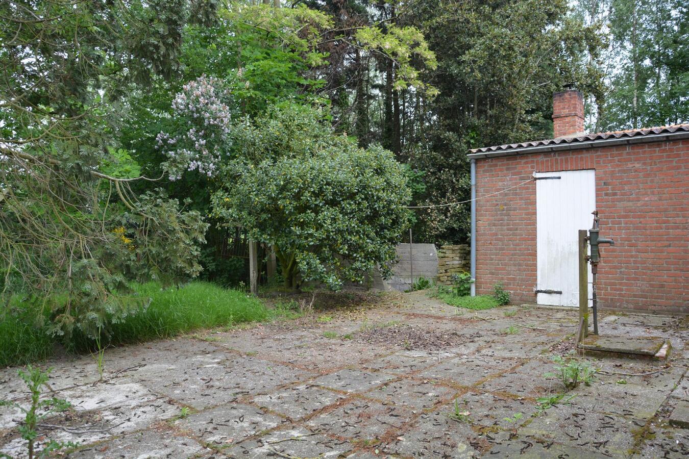 Te renoveren woning op prachtig groene ligging 