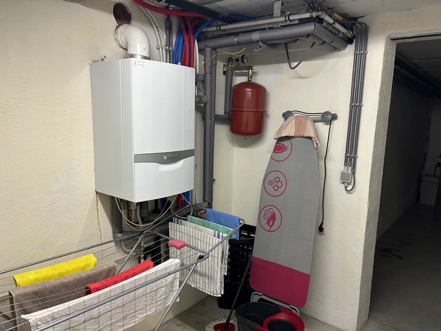 Ruime en gerenoveerde stadswoning met 5 slaapkamers, garage en twee badkamers in hartje Blankenberge 