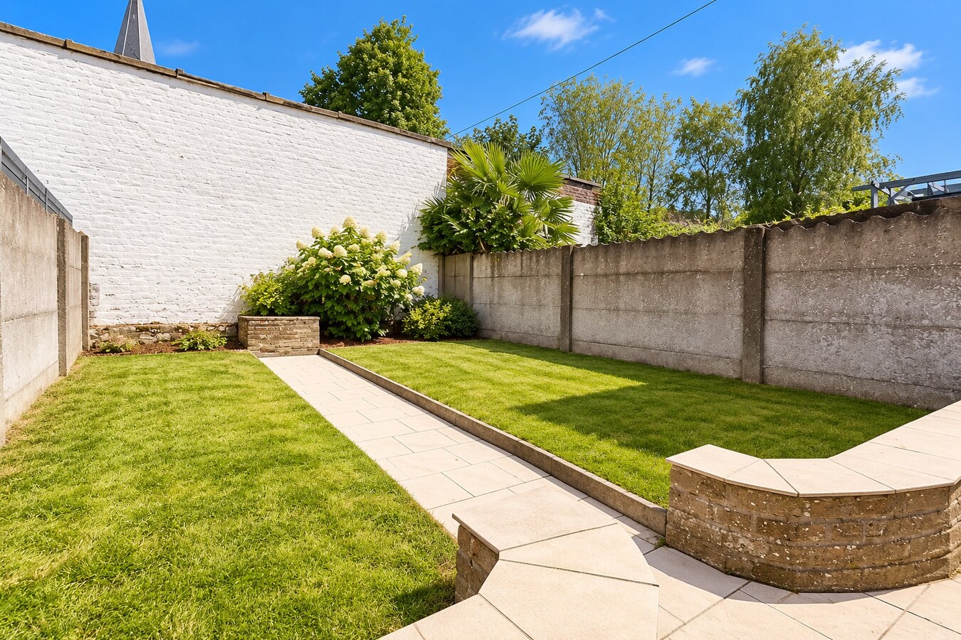 Maison avec jardin, idéal investisseurs ou 1er achat, possibilité garage ! 
