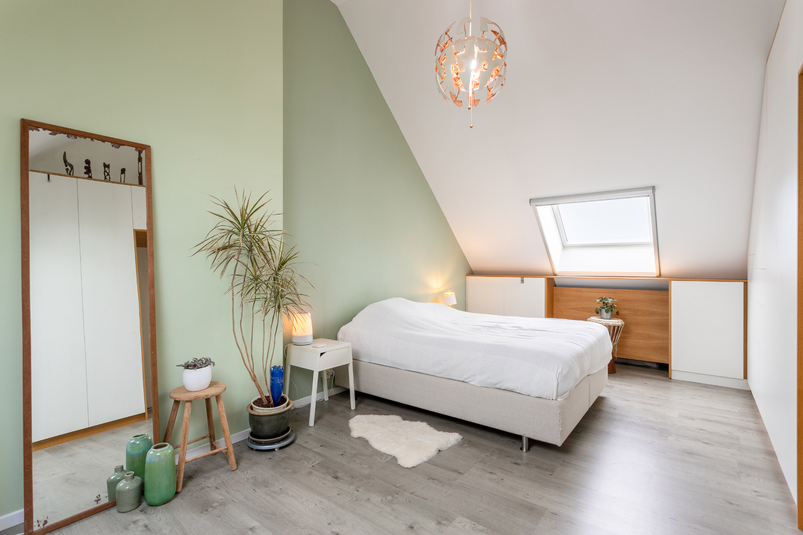 Instapklare driegevelwoning met 3 slpk te Lembeek 