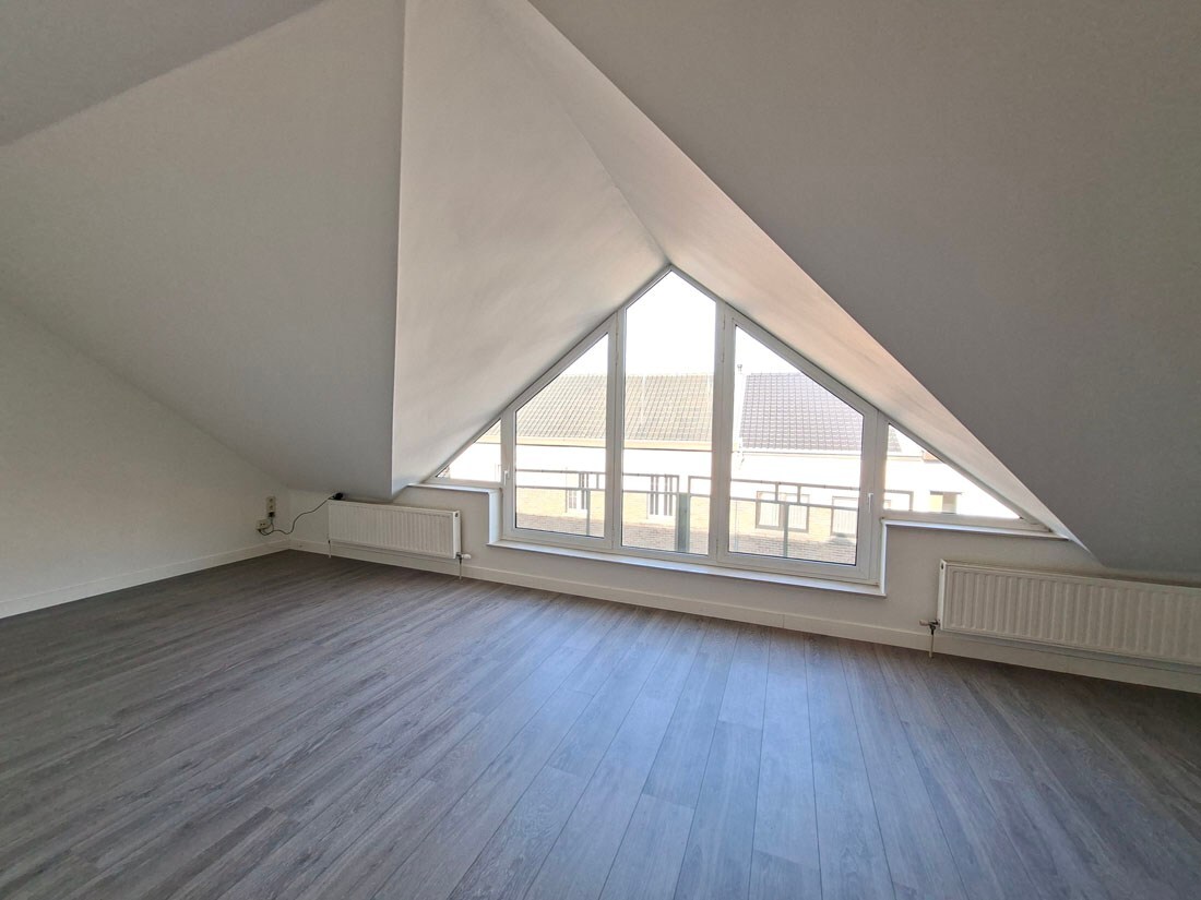Knus dakappartement met twee slaapkamers 