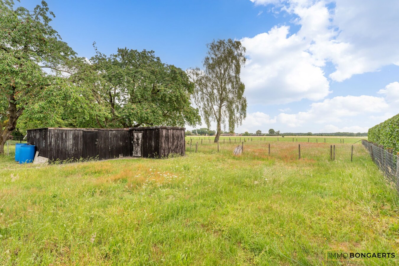Vrijstaande woning met 3 slaapkamers 