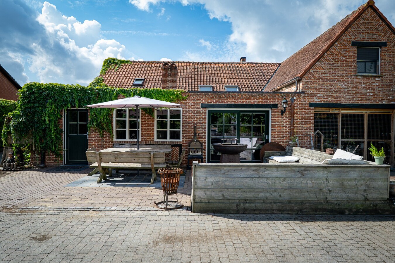 Quietly located house with a meadow of approximately 55 acres in Herk-de-Stad 
