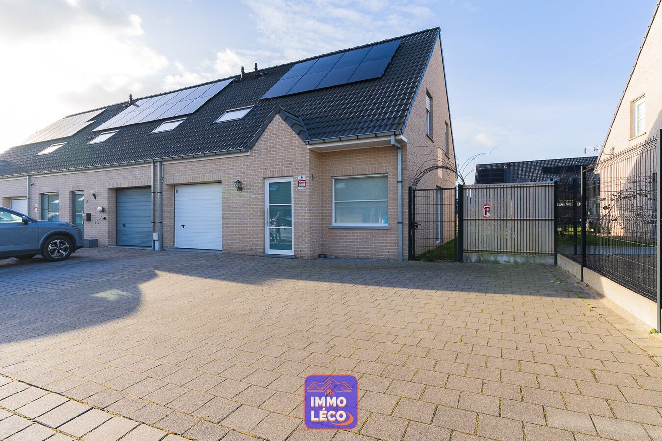 3 façades dans un clos résidentiel prisé, COUP DE COEUR ! 